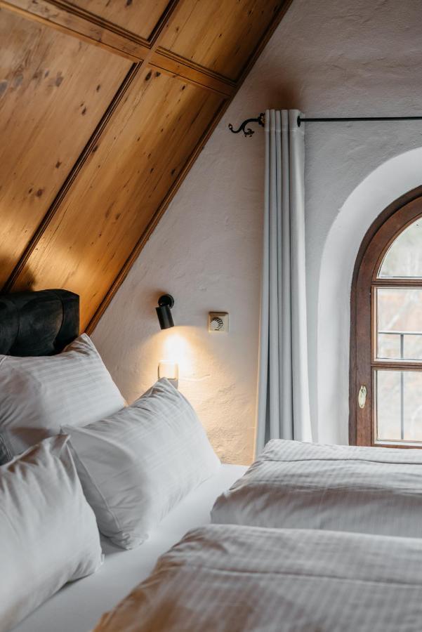 Hotel Riesengebirge Neuhof an der Zenn Exteriör bild