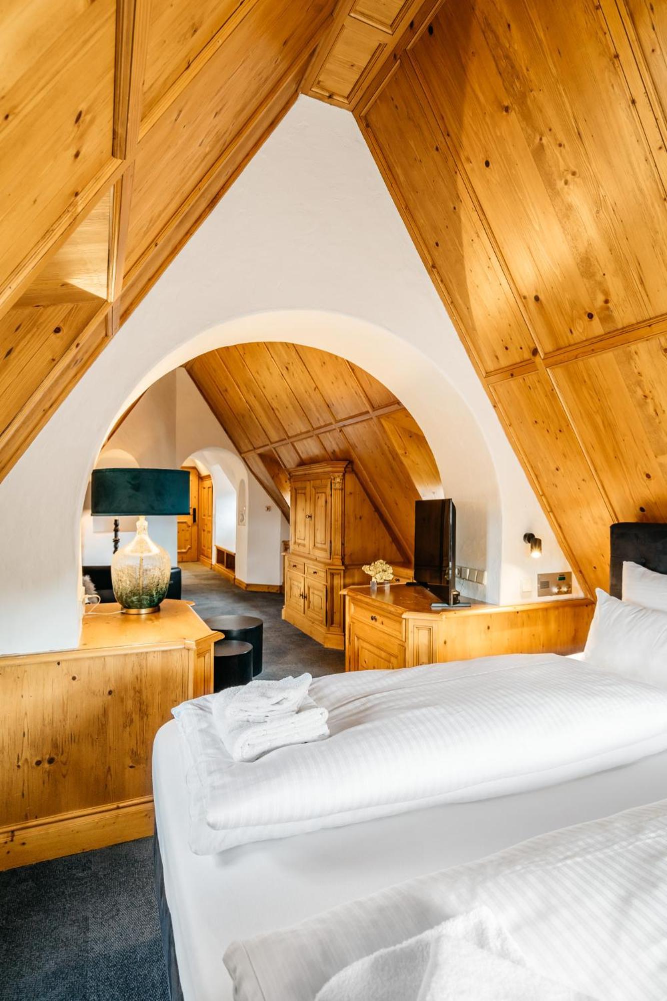 Hotel Riesengebirge Neuhof an der Zenn Exteriör bild