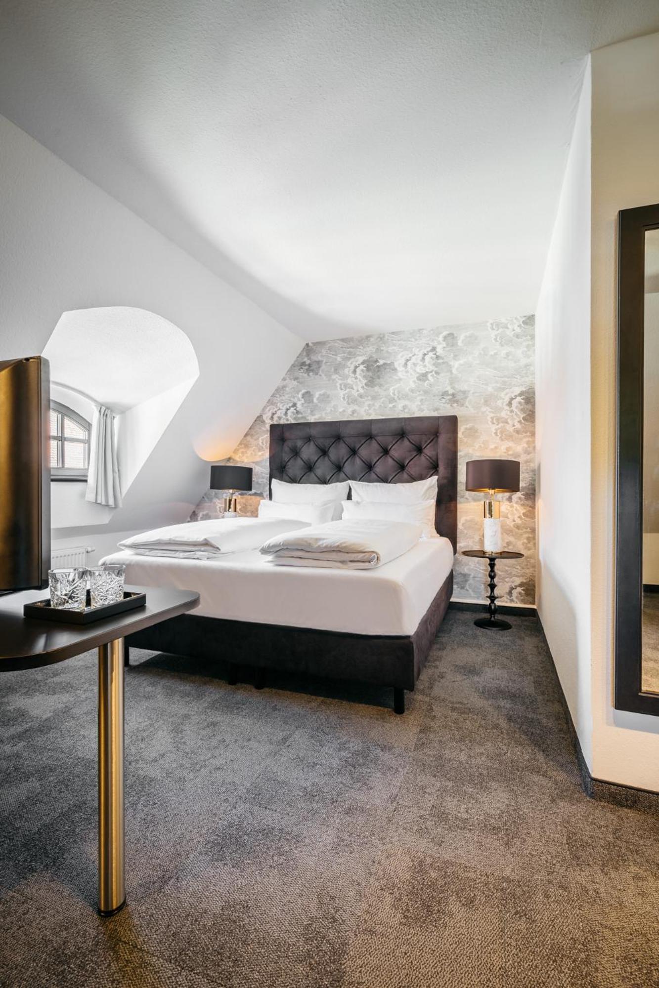 Hotel Riesengebirge Neuhof an der Zenn Exteriör bild